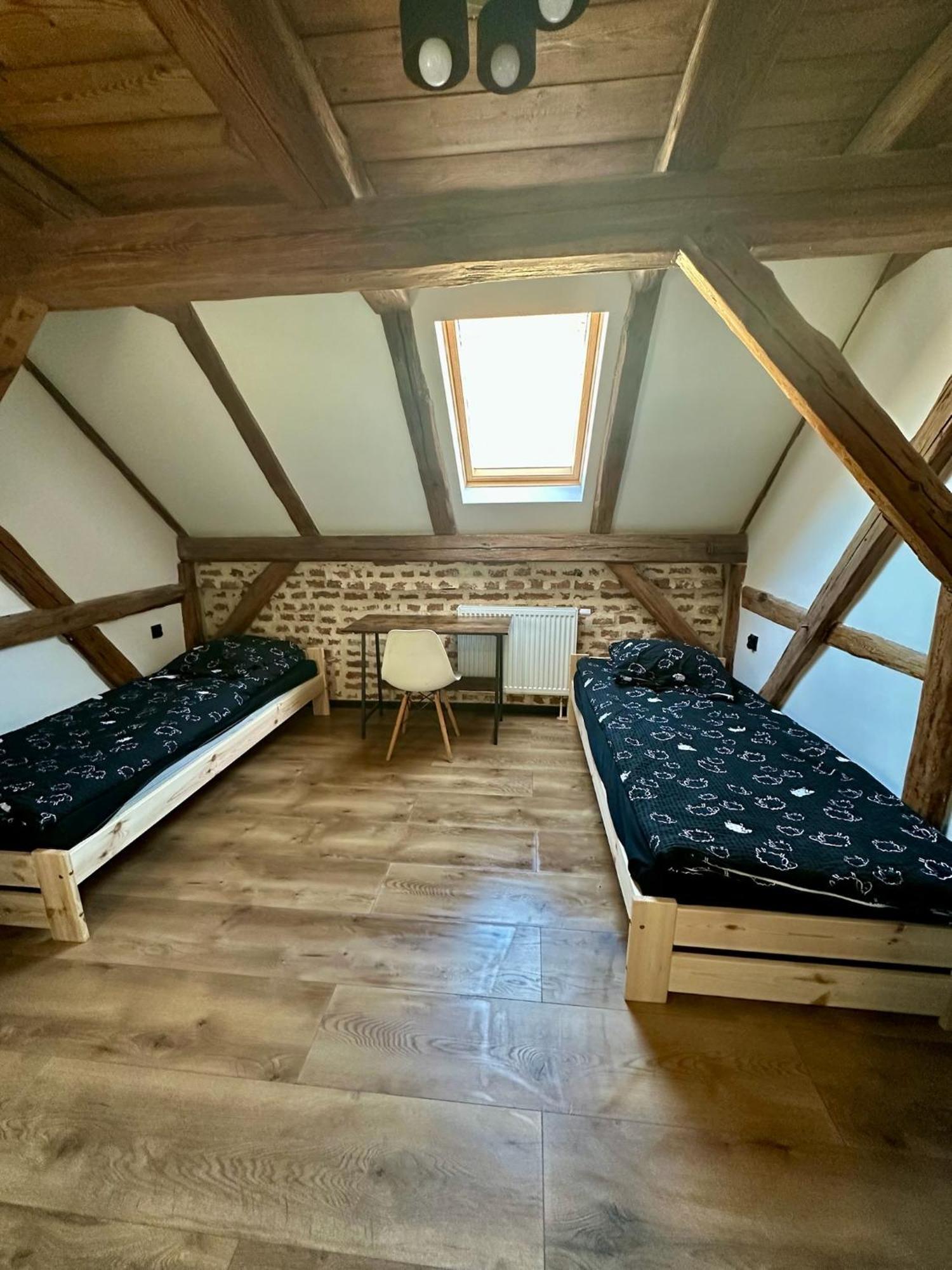 Marianowka Apartment Legnica Bagian luar foto