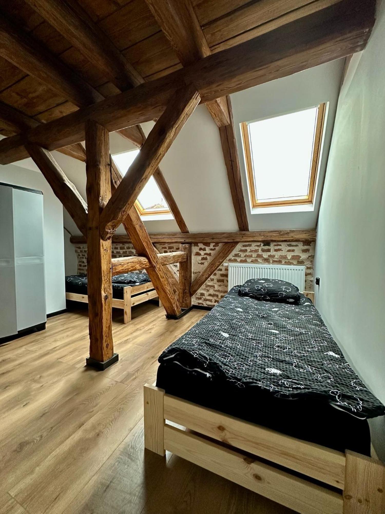 Marianowka Apartment Legnica Bagian luar foto