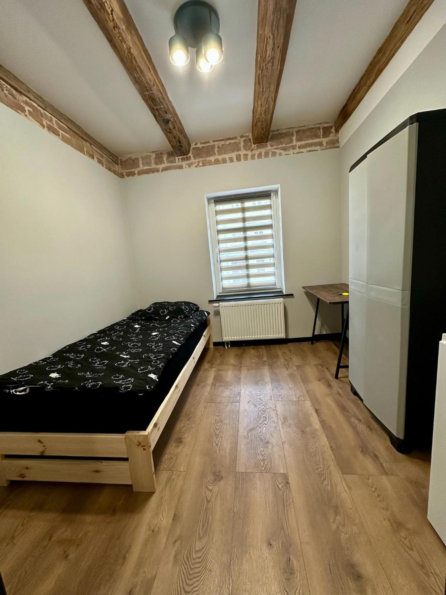 Marianowka Apartment Legnica Bagian luar foto