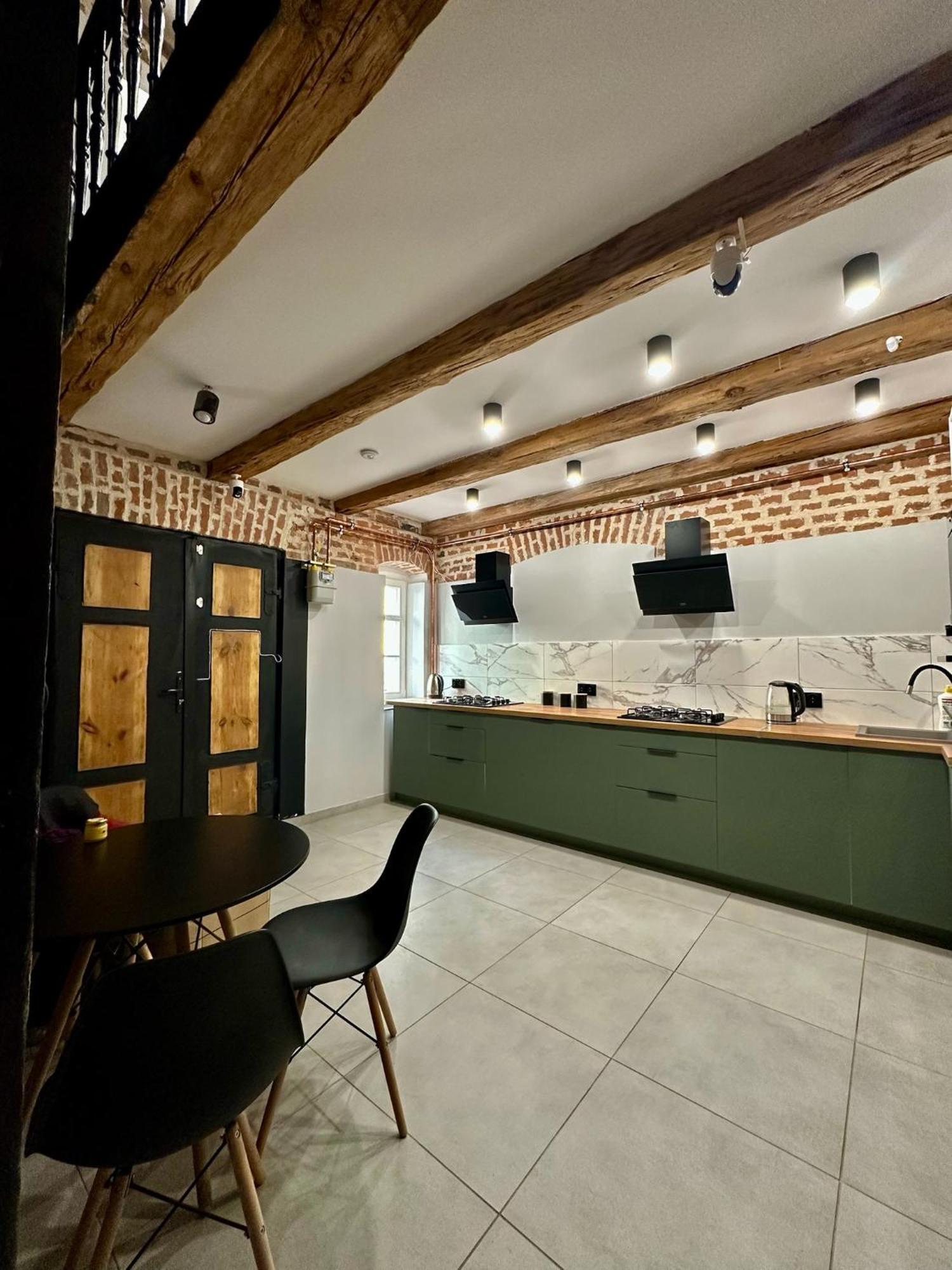 Marianowka Apartment Legnica Bagian luar foto