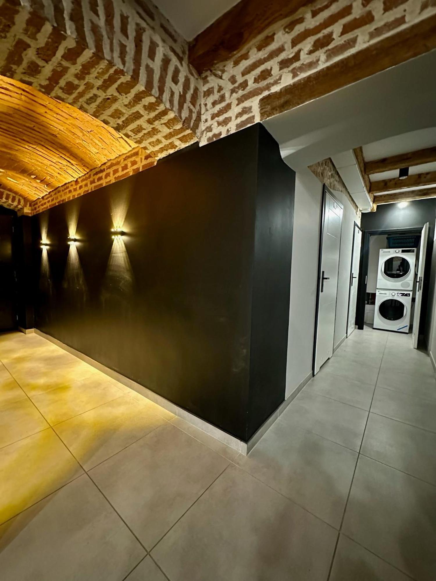 Marianowka Apartment Legnica Bagian luar foto
